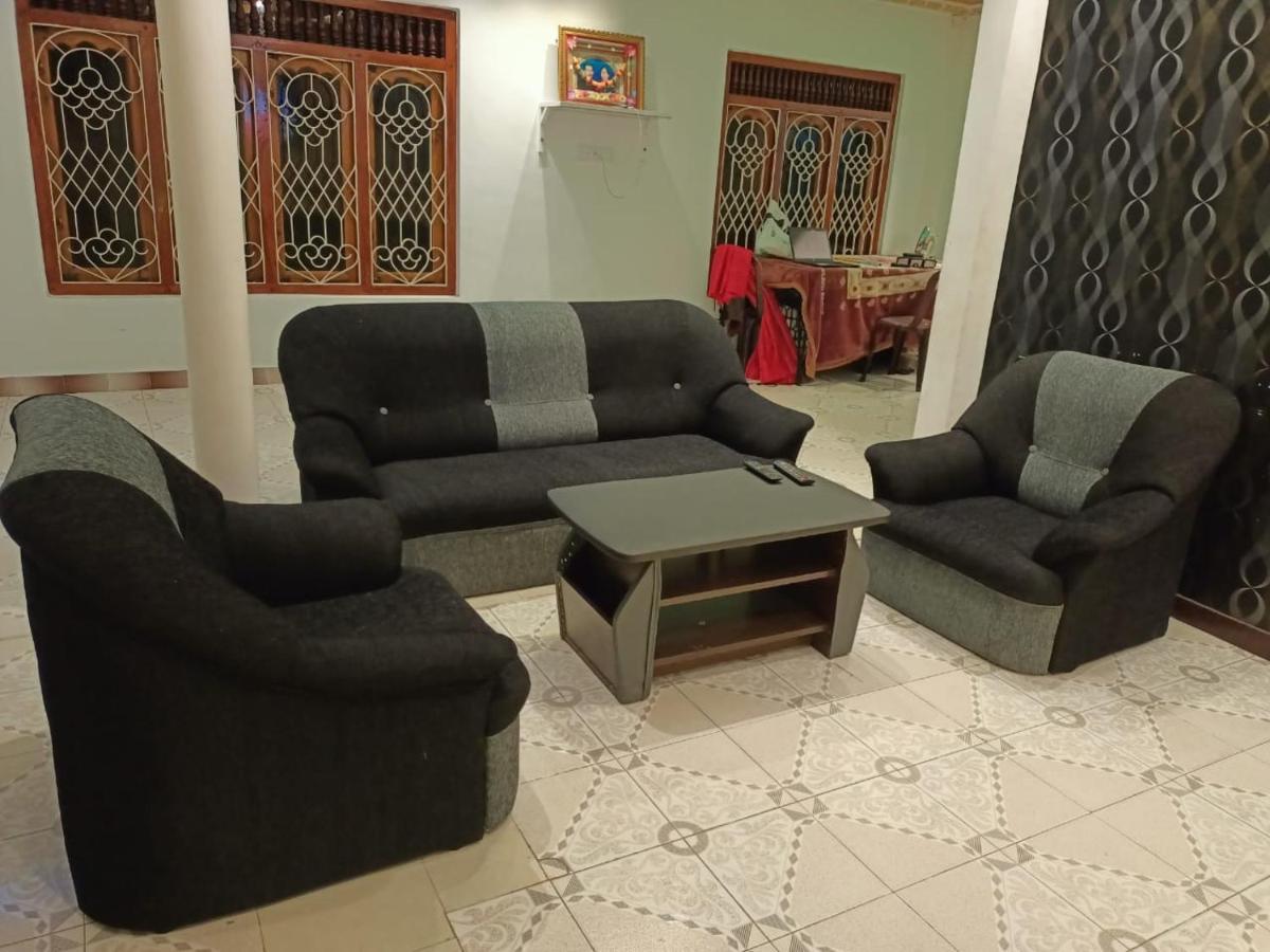 Nallur Holidays Inn 자프나 외부 사진